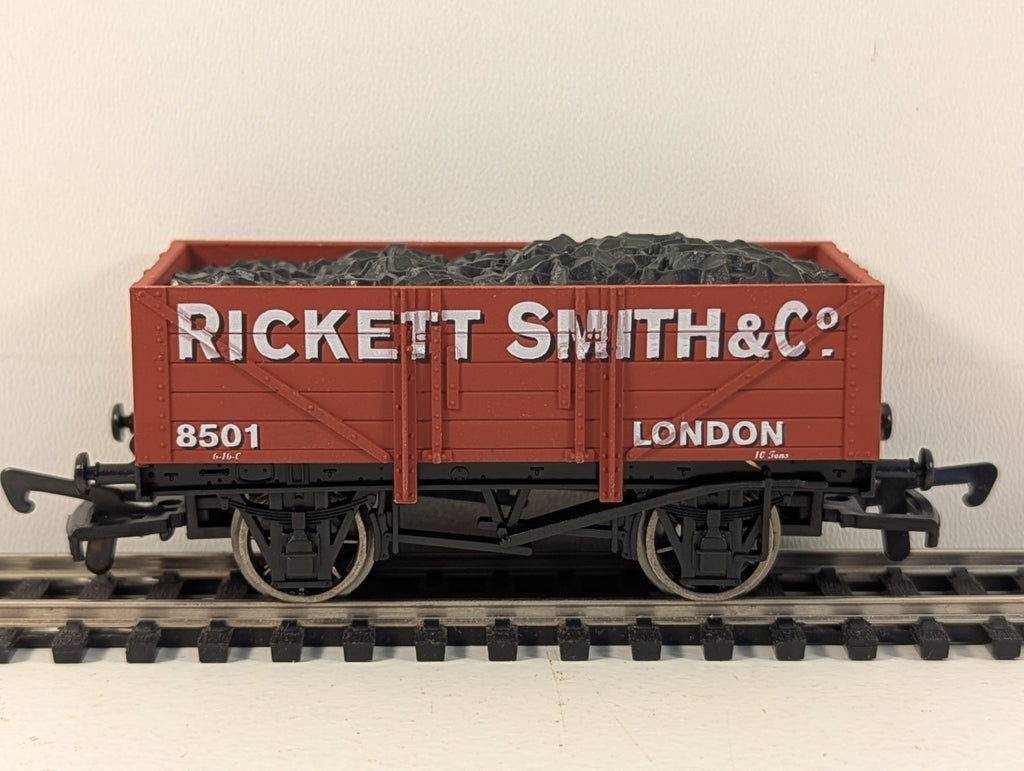 Dapol OO Gauge Rickett Smith & Co 5 Plank Wagon - Boxed