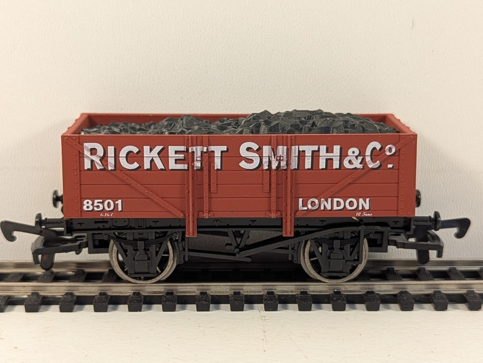 Dapol OO Gauge Rickett Smith & Co 5 Plank Wagon - Boxed