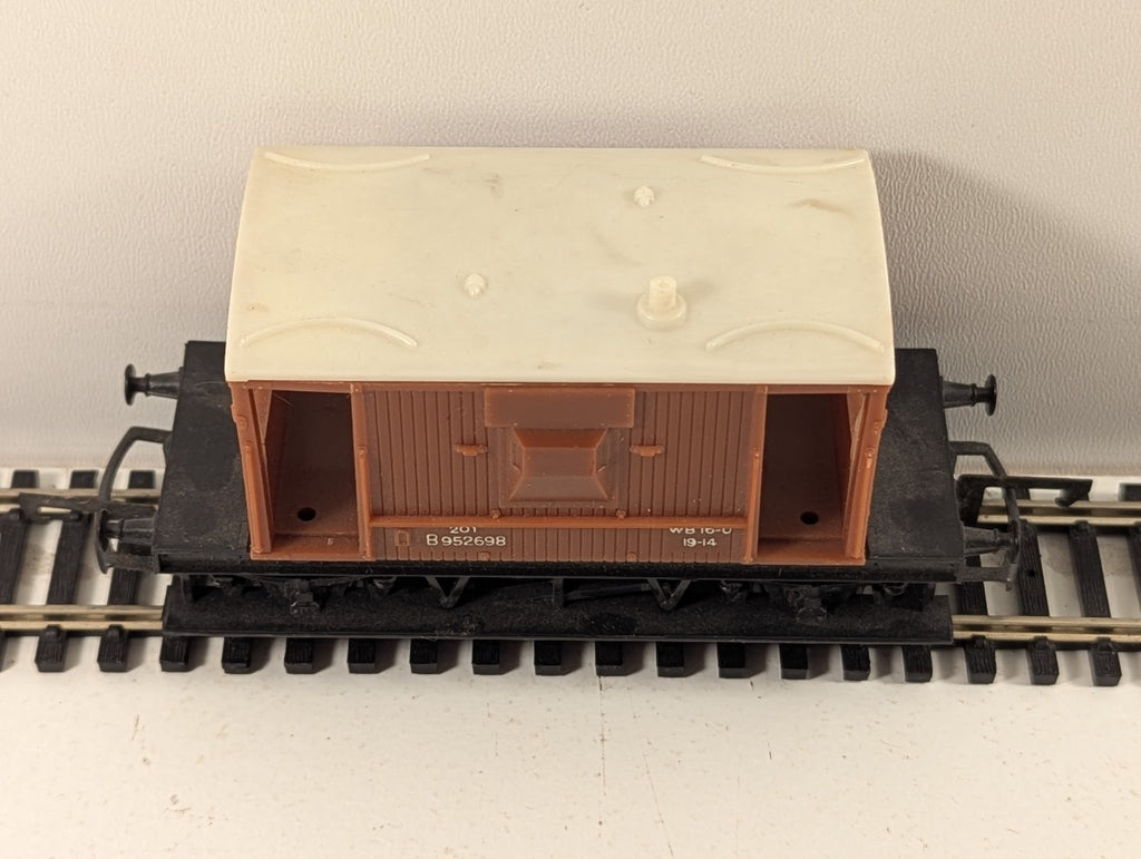 Tri-ang OO Gauge 20T Brake Van