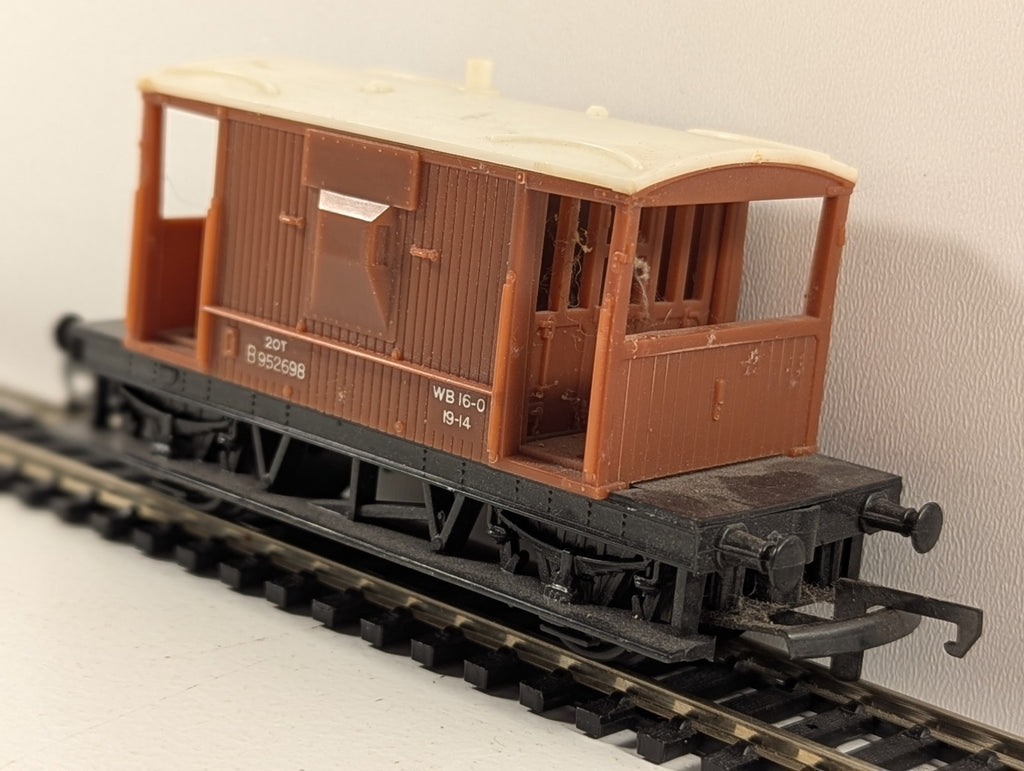Tri-ang OO Gauge 20T Brake Van