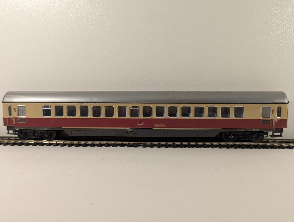 Fleischmann HO Gauge DB TEE 1st Class Open Coach AP4üm-61 Passenger Coach
