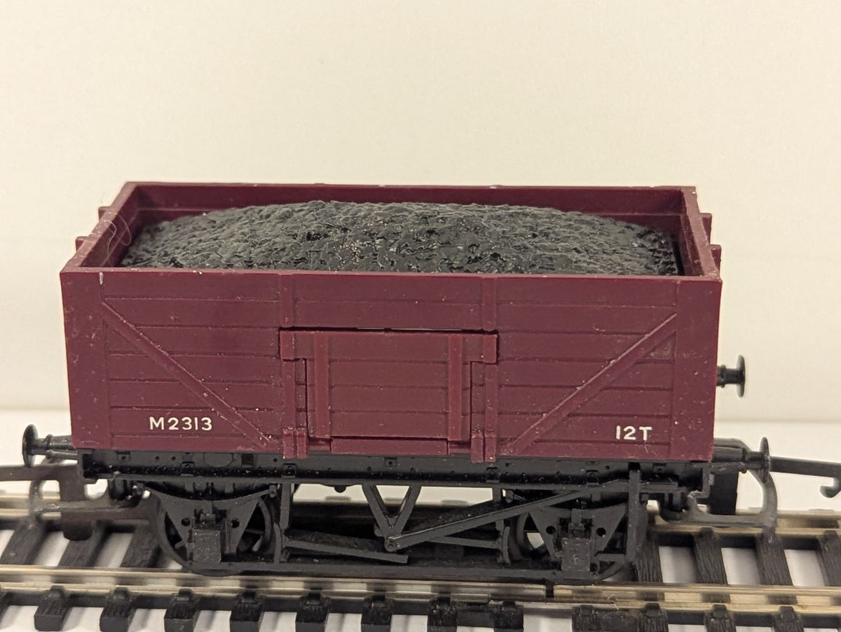 Tri-ang OO Gauge R112 Goods Truck with Drop Doors