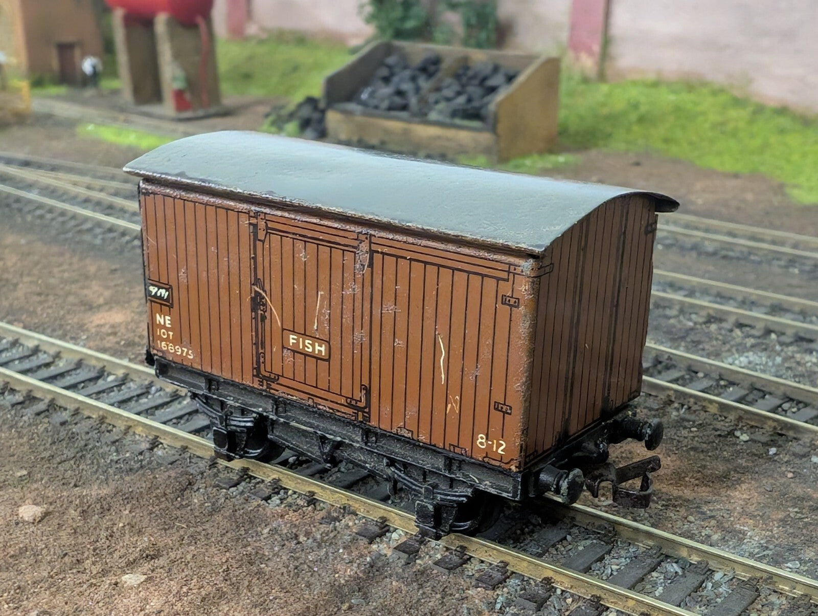 Hornby Dublo OO Gauge Tinplate Royal Mail Fish Van No. 168975