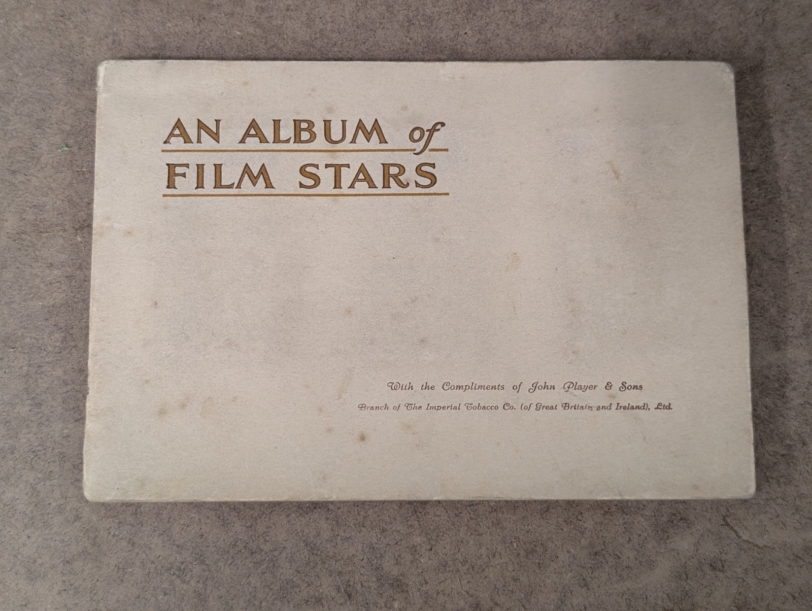 PLAYER  1934 OFFICIAL SERIES  1  CIGARETTE CARD ALBUM  & SET 50 FILMSTARS  CARDS