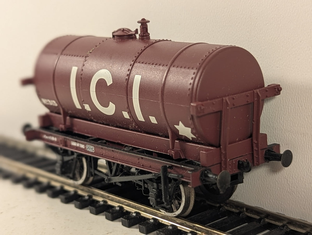 Bachmann OO Gauge 14 Ton Tank Wagon 313 I.C.I. Maroon 37-201
