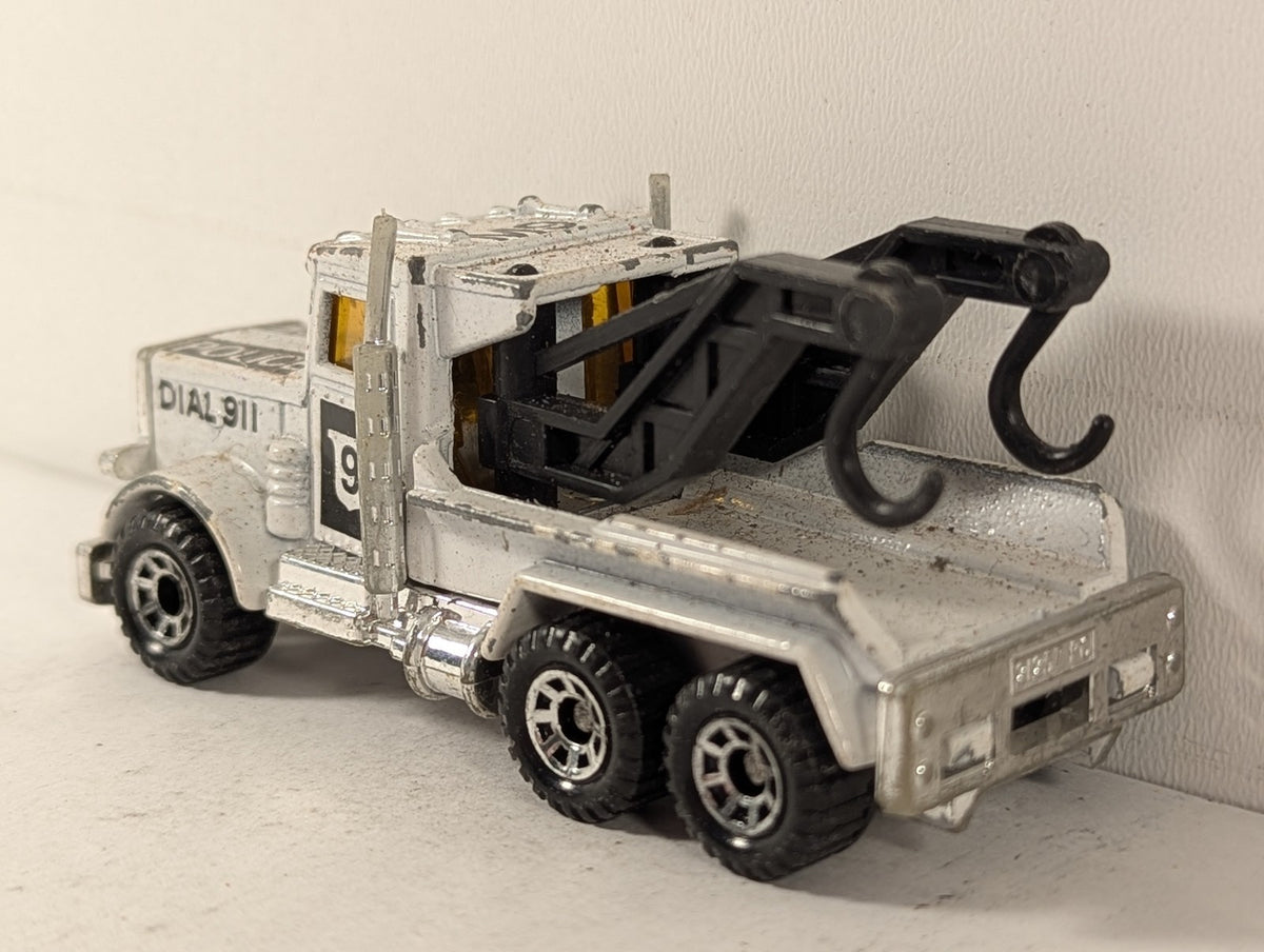 Matchbox Peterbilt Police Wrecker Tow Truck Die-cast Model 9 Police White