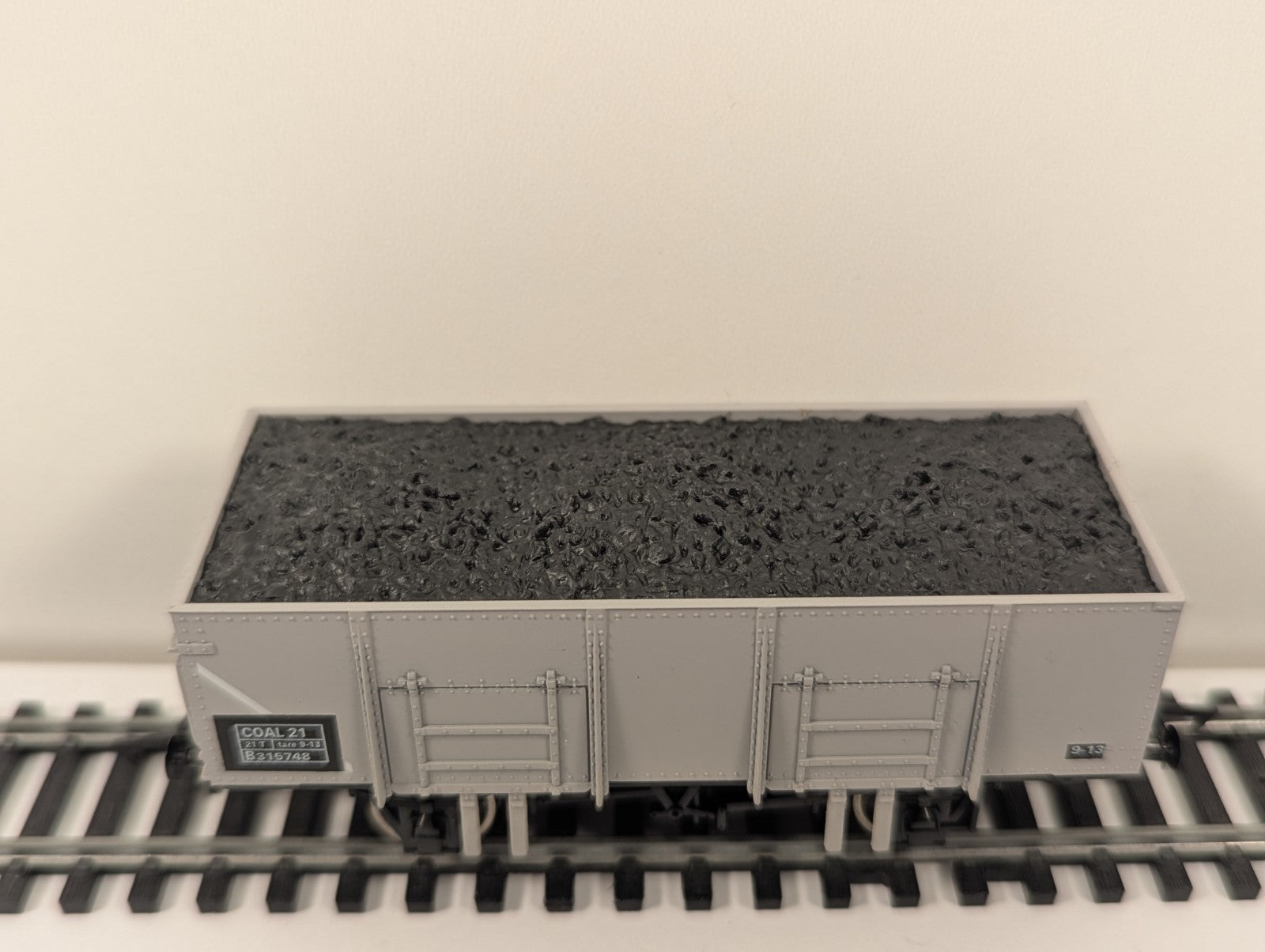 Dapol B679 OO BR 20T Steel Mineral Wagon B315748
