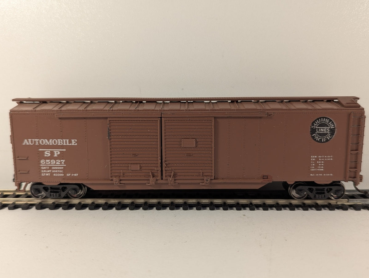 Accurail HO Scale 50ft Automobile Boxcar Goods Wagon 65927