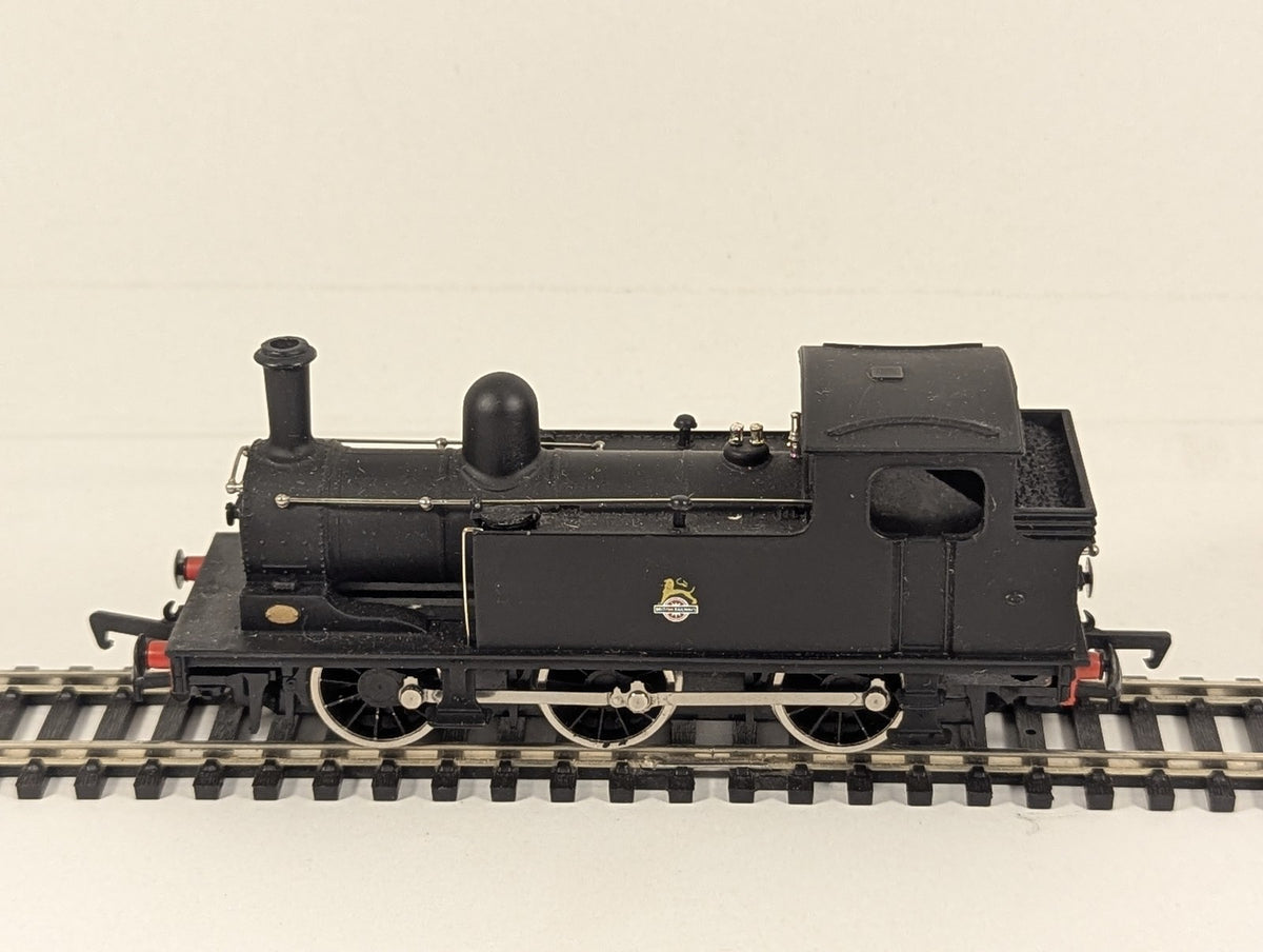 Mainline OO Gauge Class J72 0-6-0T Locomotive 68745 BR Black (Early Emblem)