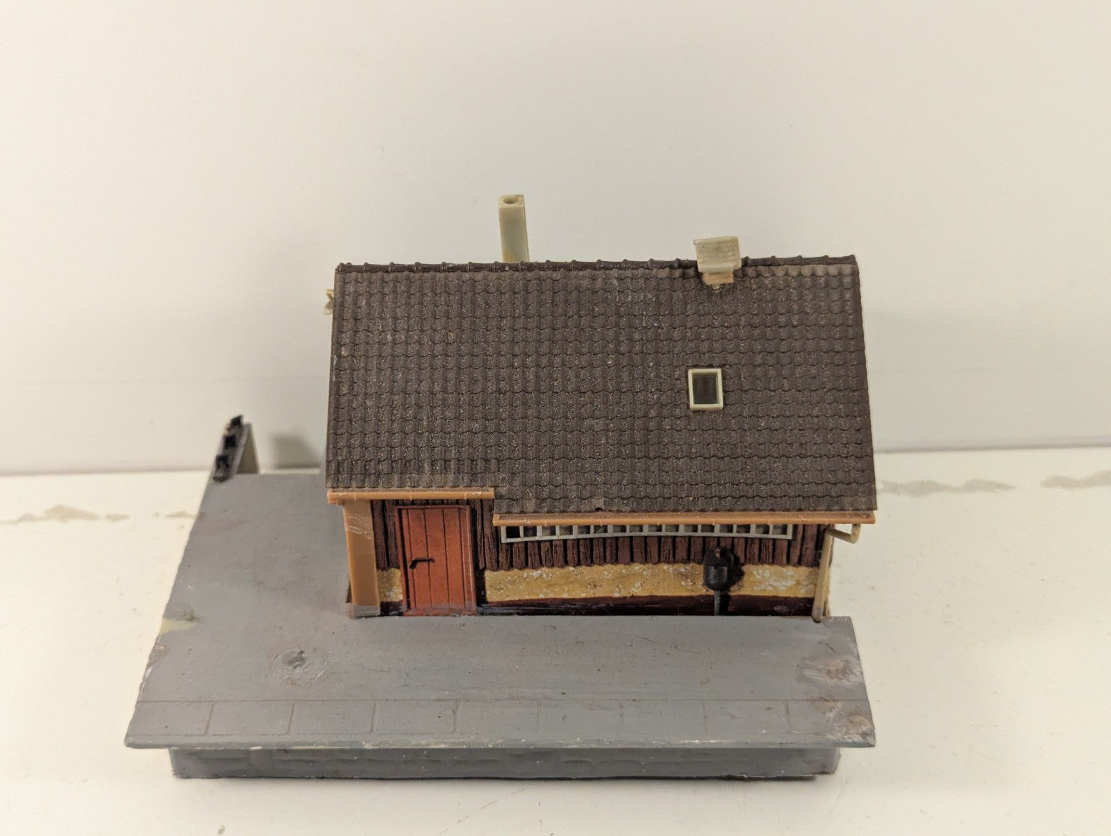 Faller OO Gauge Freight Warehouse - Missing Crane & Doors