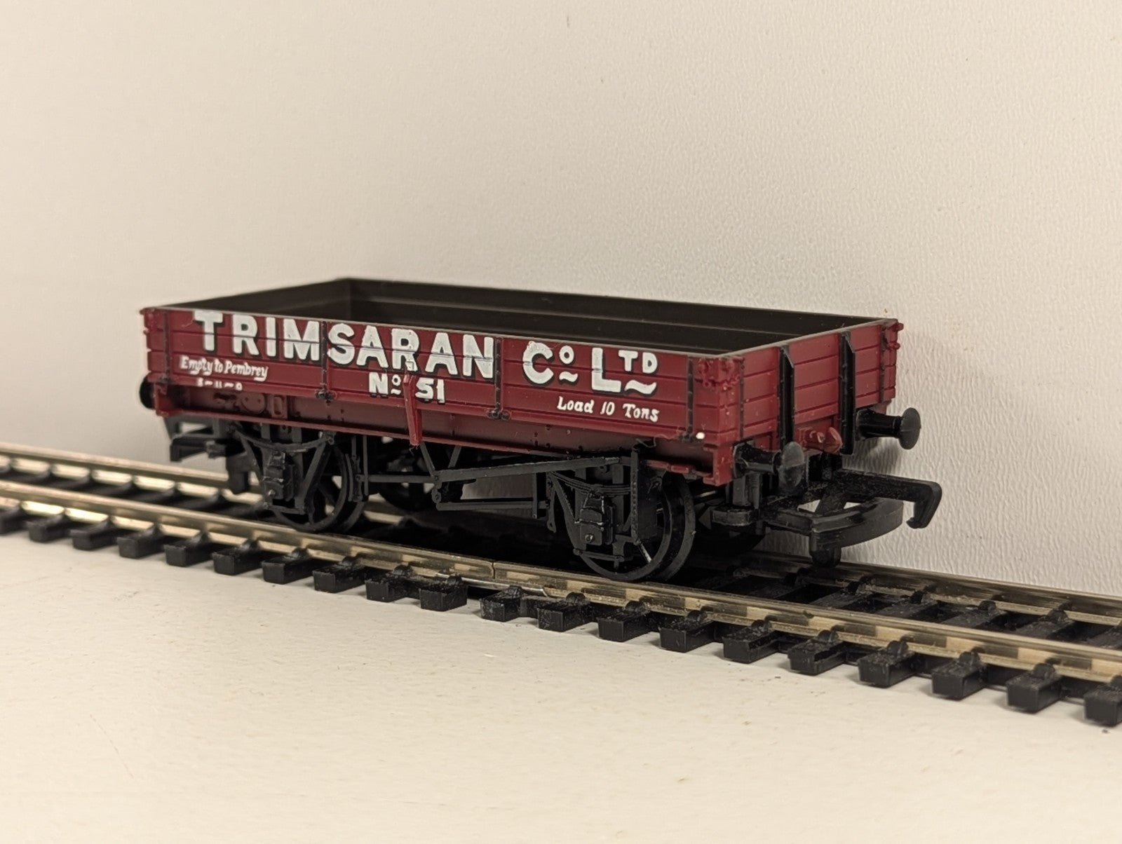 Replica Railways 13303 OO Gauge Trimsaran 3 Plank Wagon - Boxed