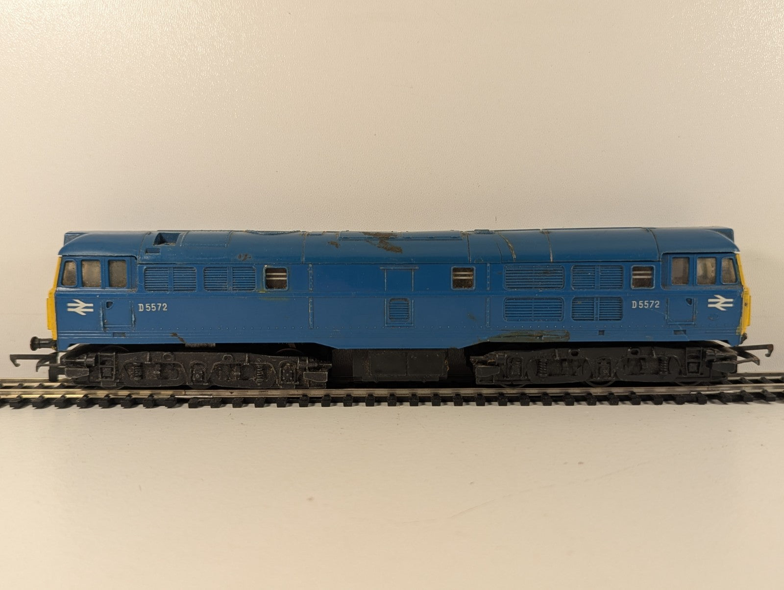 Tri-ang R357 OO Gauge Class 31 BR Blue Non-Runner