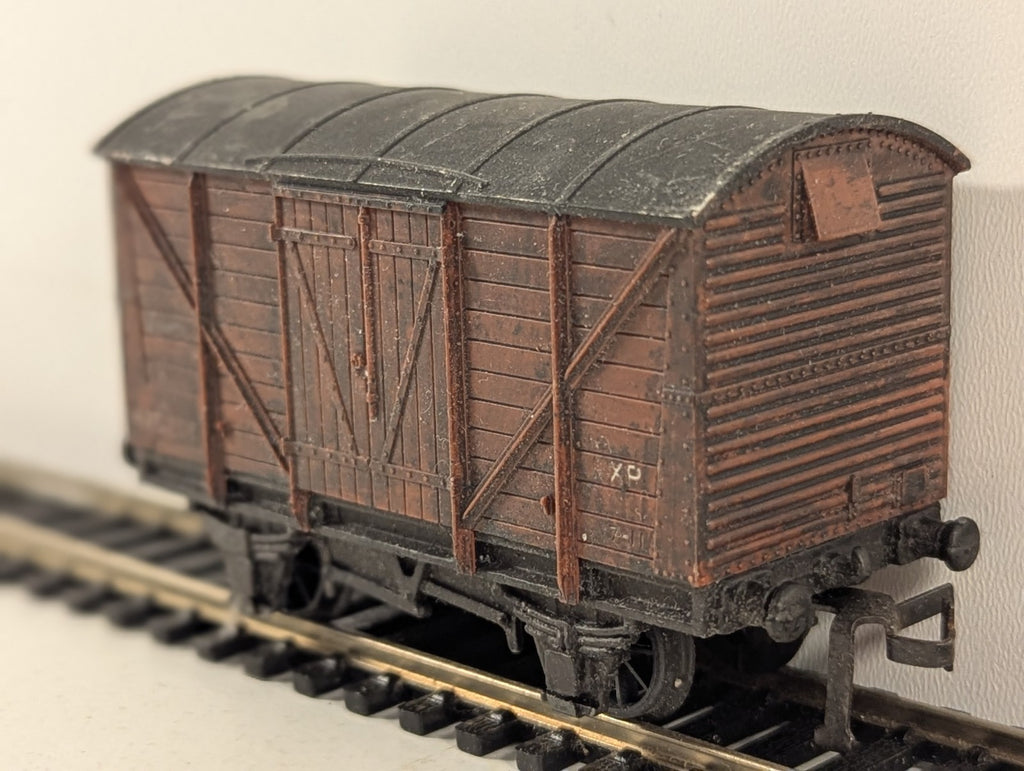 Hornby Dublo BR 12 Ton Ventilated Van OO Gauge