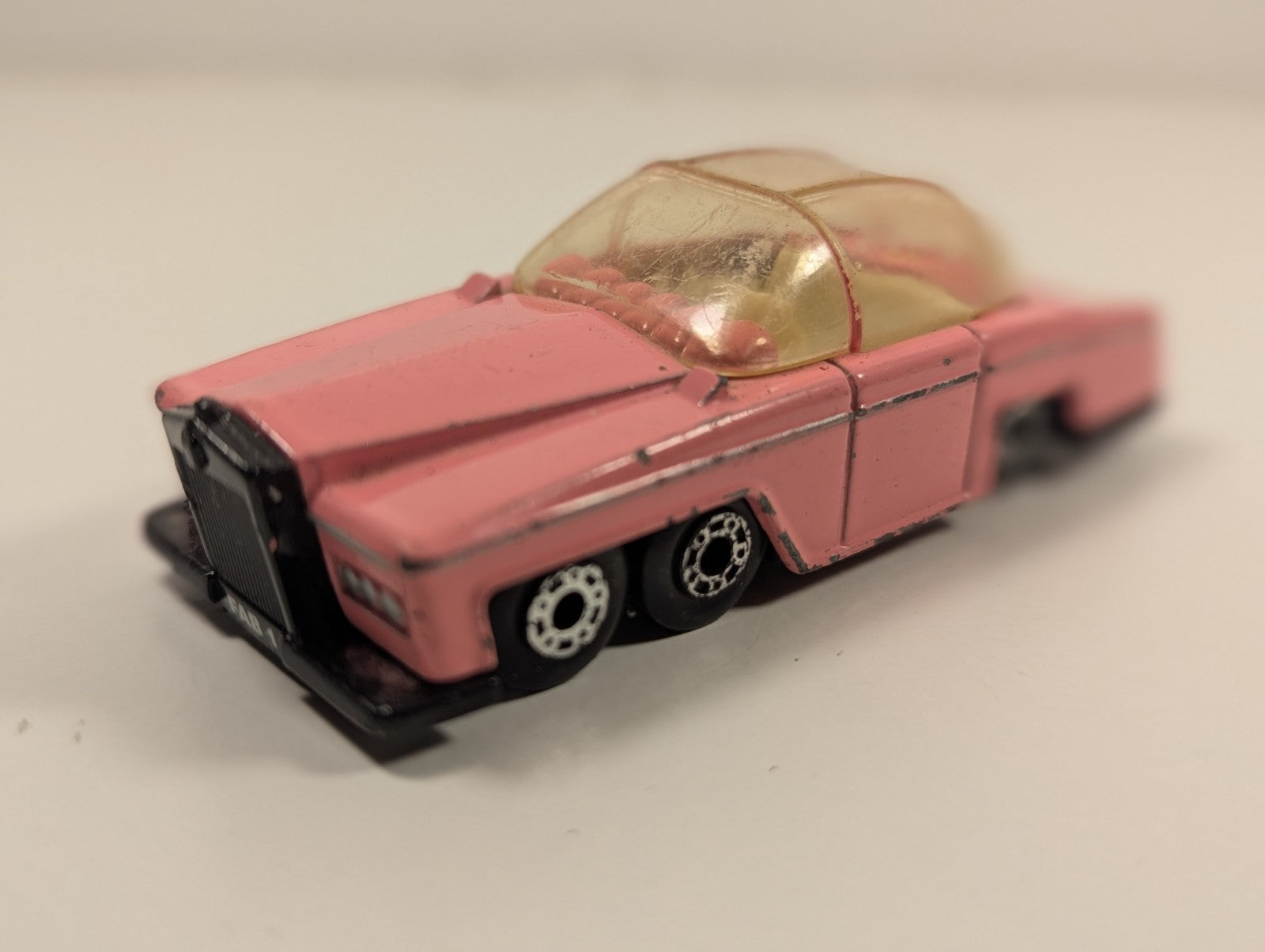 Matchbox Thunderbirds FAB 1 – Lady Penelope’s Rolls-Royce Die-Cast Car