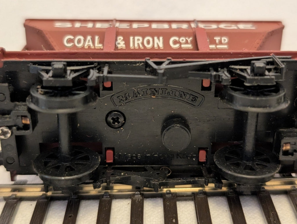 Mainline OO Gauge 20 Ton Hopper Wagon Sheepbridge Goods Wagon 8251