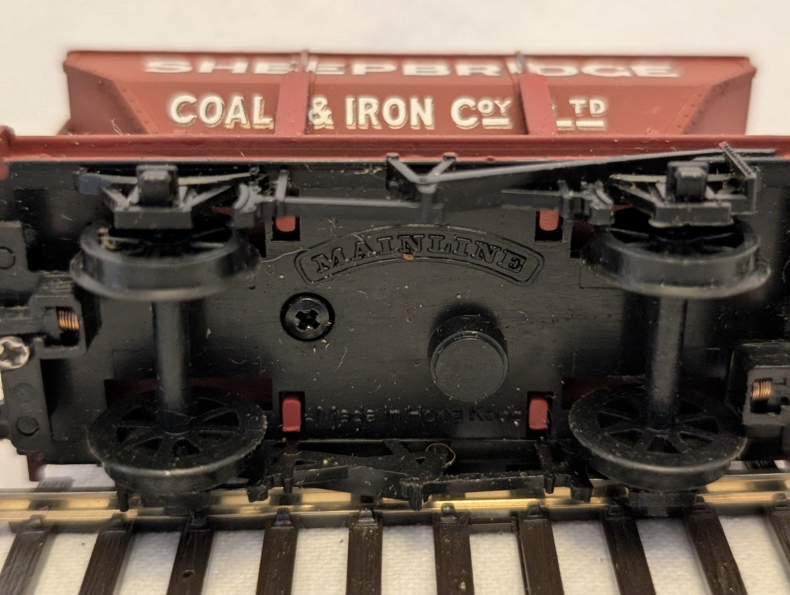 Mainline OO Gauge 20 Ton Hopper Wagon Sheepbridge Goods Wagon 8251
