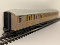 Hornby OO Gauge LNER Teak Composite Coach Passenger Coach 22357 R477