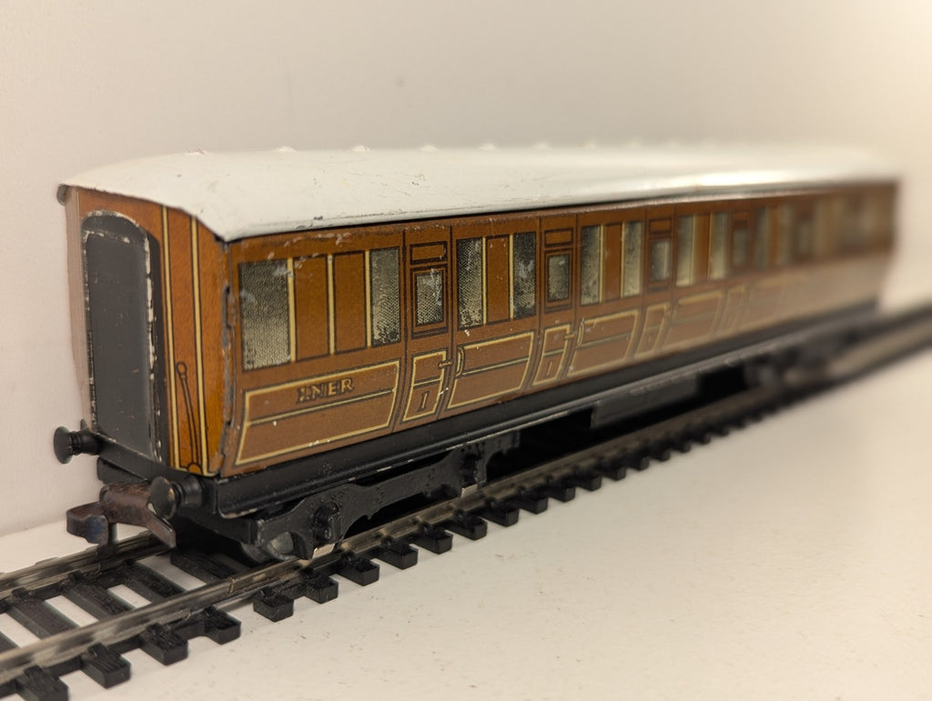 Hornby Dublo OO Gauge LNER Corridor Composite Coach Passenger Coach