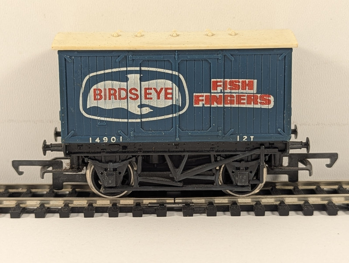 Hornby OO Gauge Birds Eye Fish Fingers Ventilated Van Goods Wagon 14901 R.116