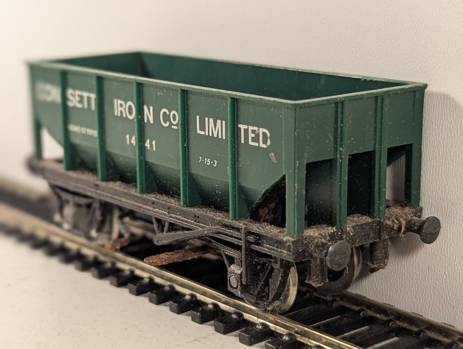 Tri-ang OO Gauge Consett Iron Co. 12 Ton Hopper Wagon Goods Wagon