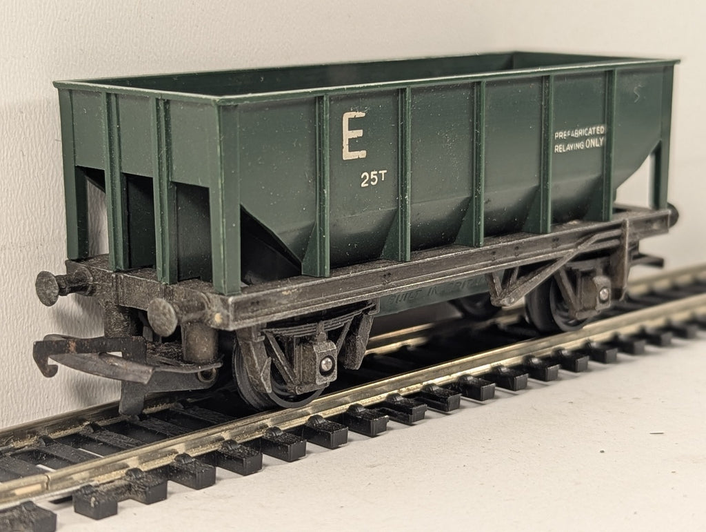 Tri-ang OO Gauge 25 Ton Ore Hopper Wagon Goods Wagon BR Departmental Green R214