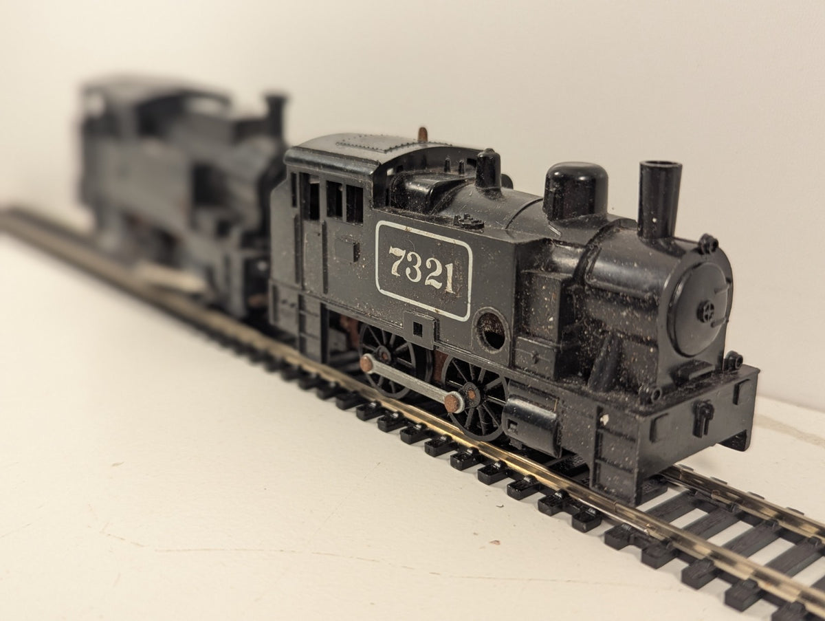 Hornby R500 OO Gauge Clockwork 0-4-0 Pair – Spares Repair