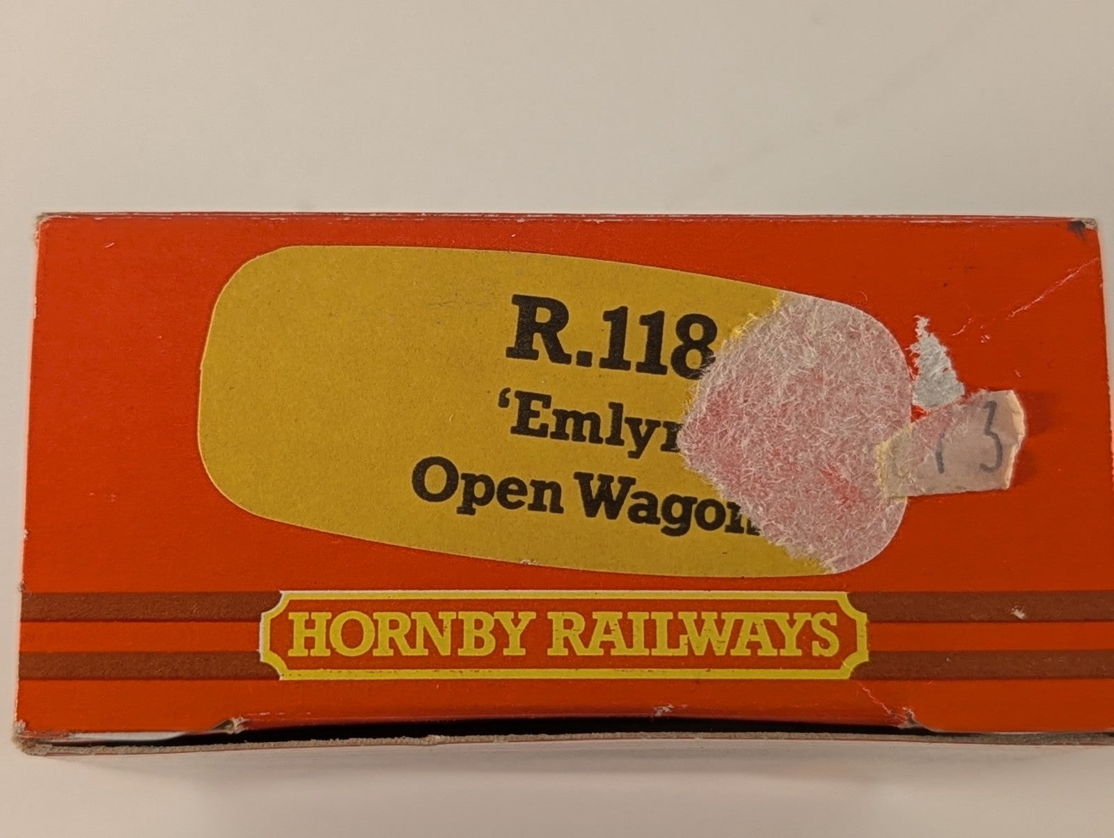 Hornby OO Gauge R118 Emlyn Anthracite 7 Plank Wagon