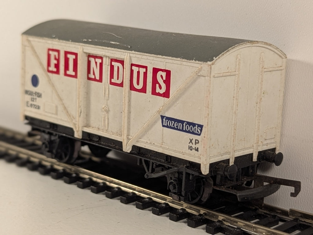 Wrenn W4300P OO Gauge Blue Spot Fish Van Wagon