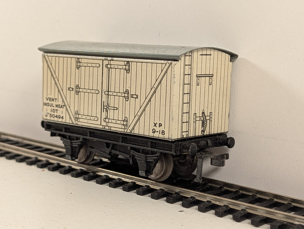 Hornby Dublo 32065 OO Gauge White D1 Meat Van - Boxed
