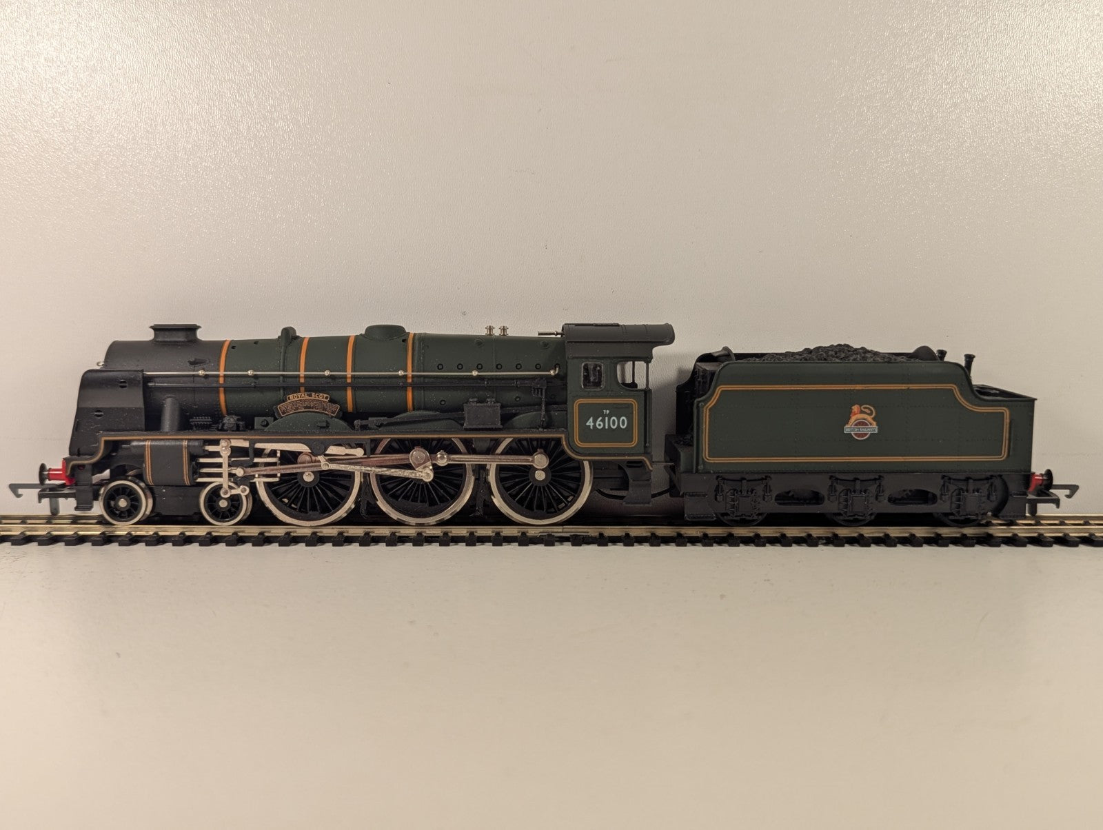 Airfix OO Scale Rebuilt Royal Scot Class 'Royal Scot' Steam Loco