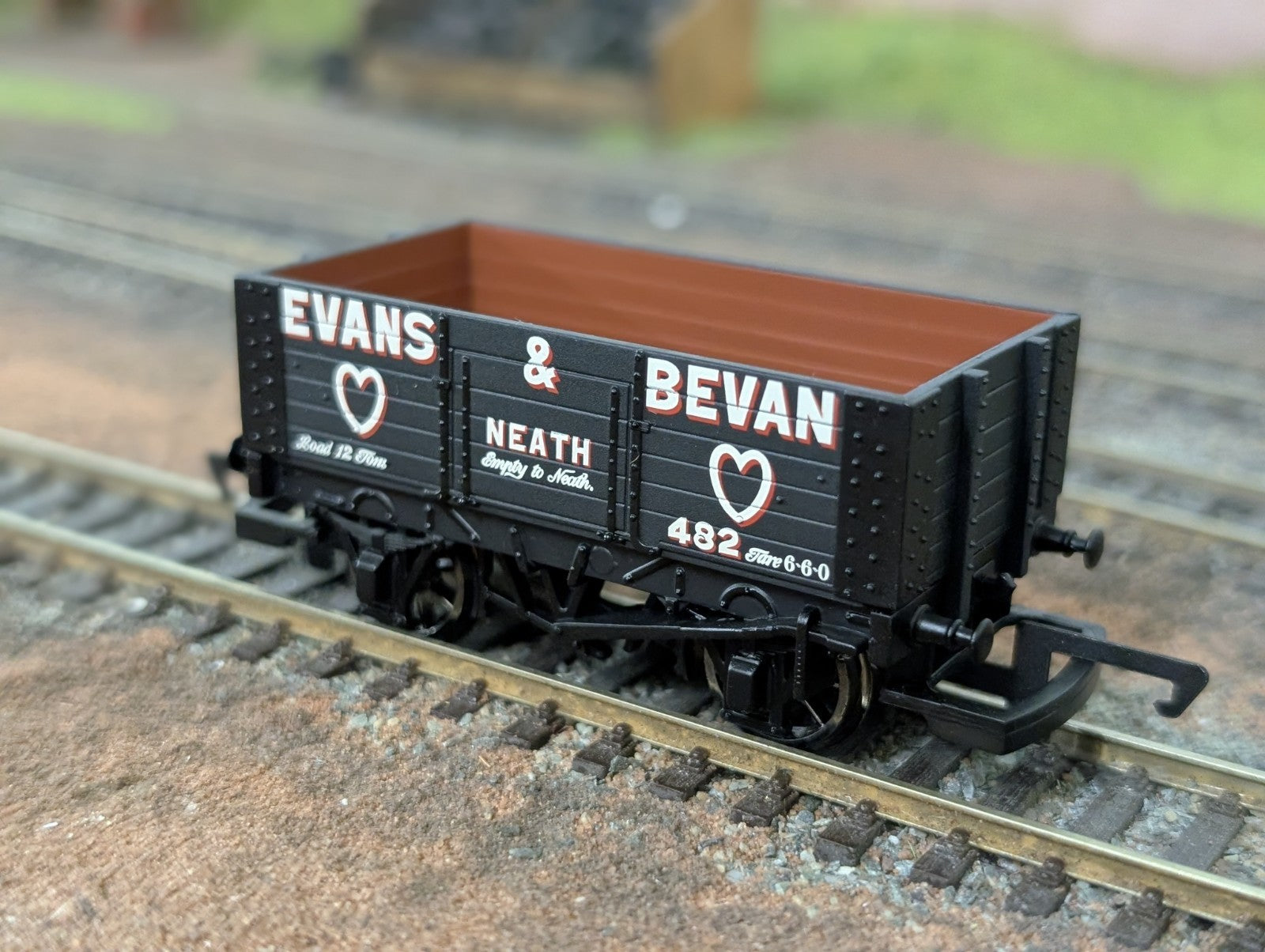 Hornby R142 OO Gauge Evans & Bevan Open Wagon