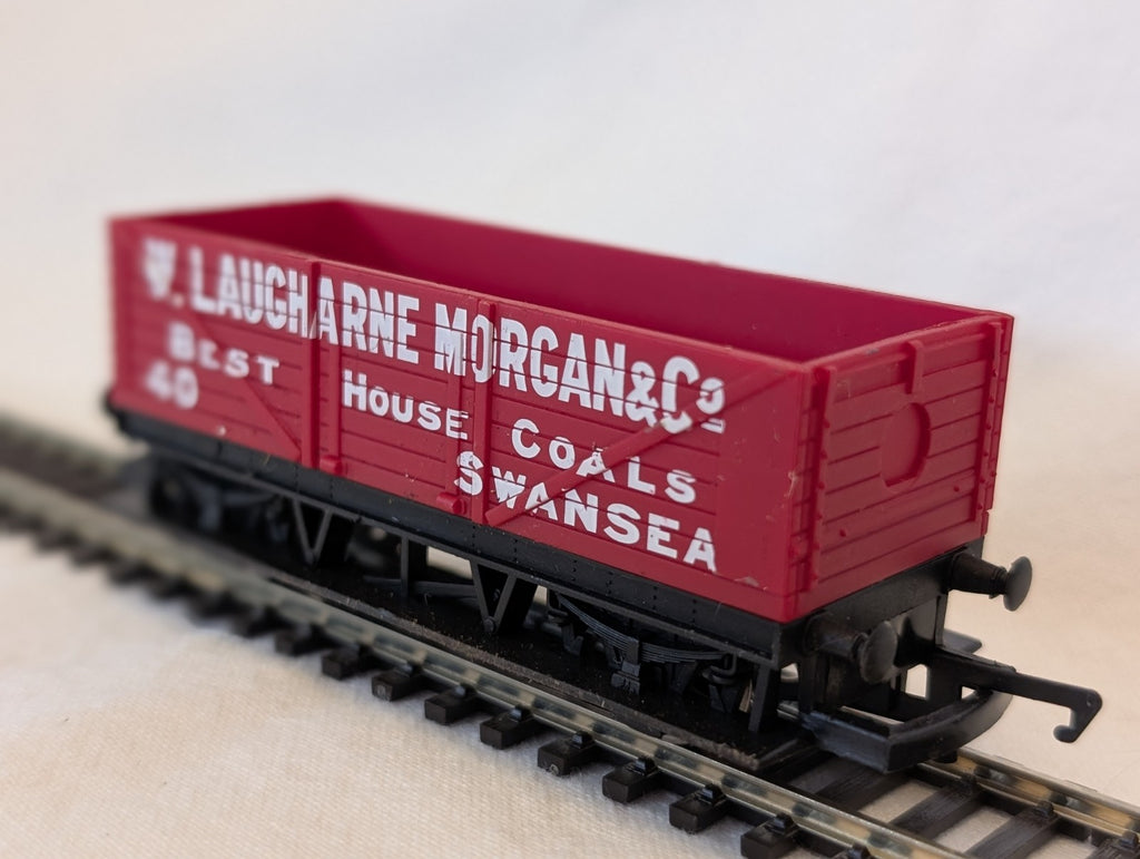 Hornby OO Gauge 7-Plank Open Wagon W. Laugharne Morgan & Co Goods Wagon