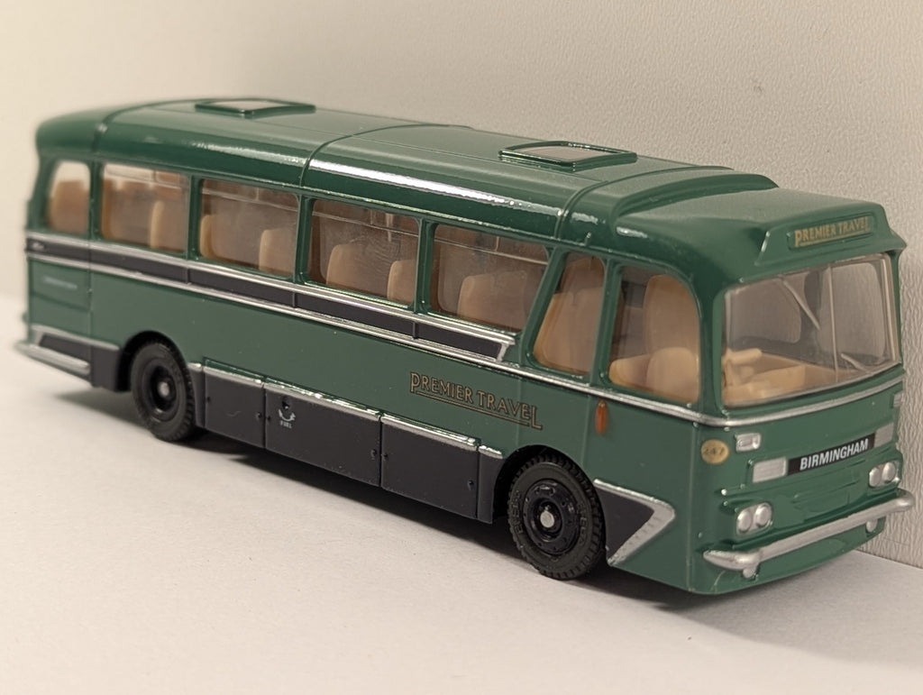 EFE 12202 Harrington Grenadier Coach – “Premier Travel” Livery – 1:76 Scale