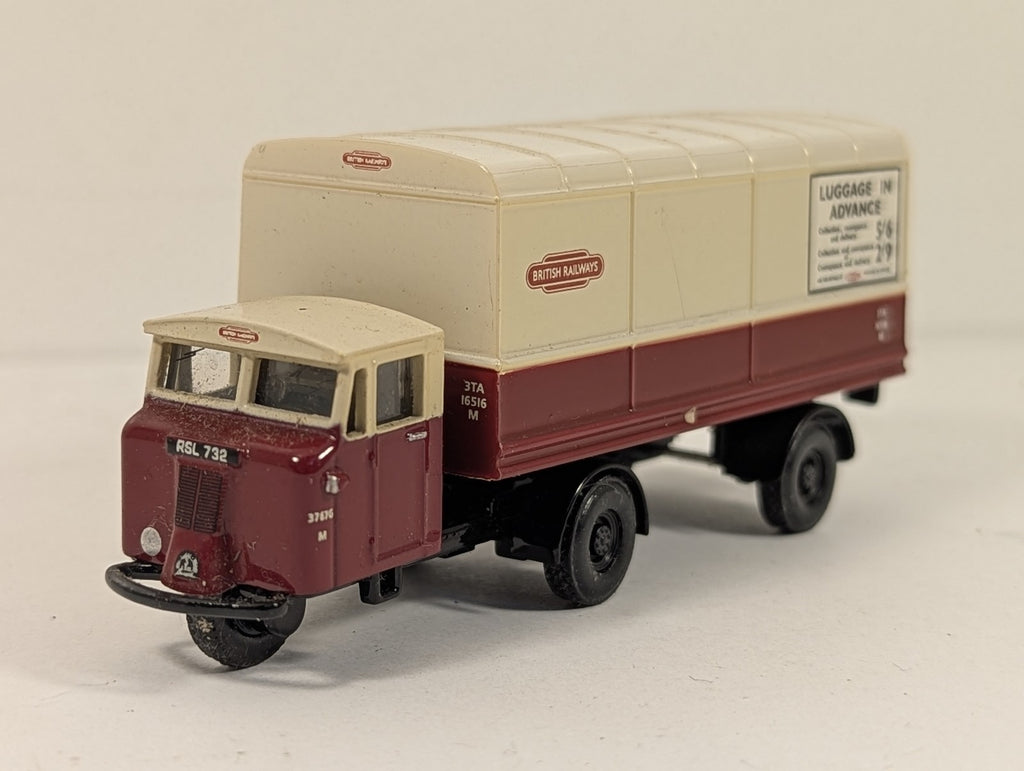 Oxford Diecast 1:76 Scale Scammell Scarab Box