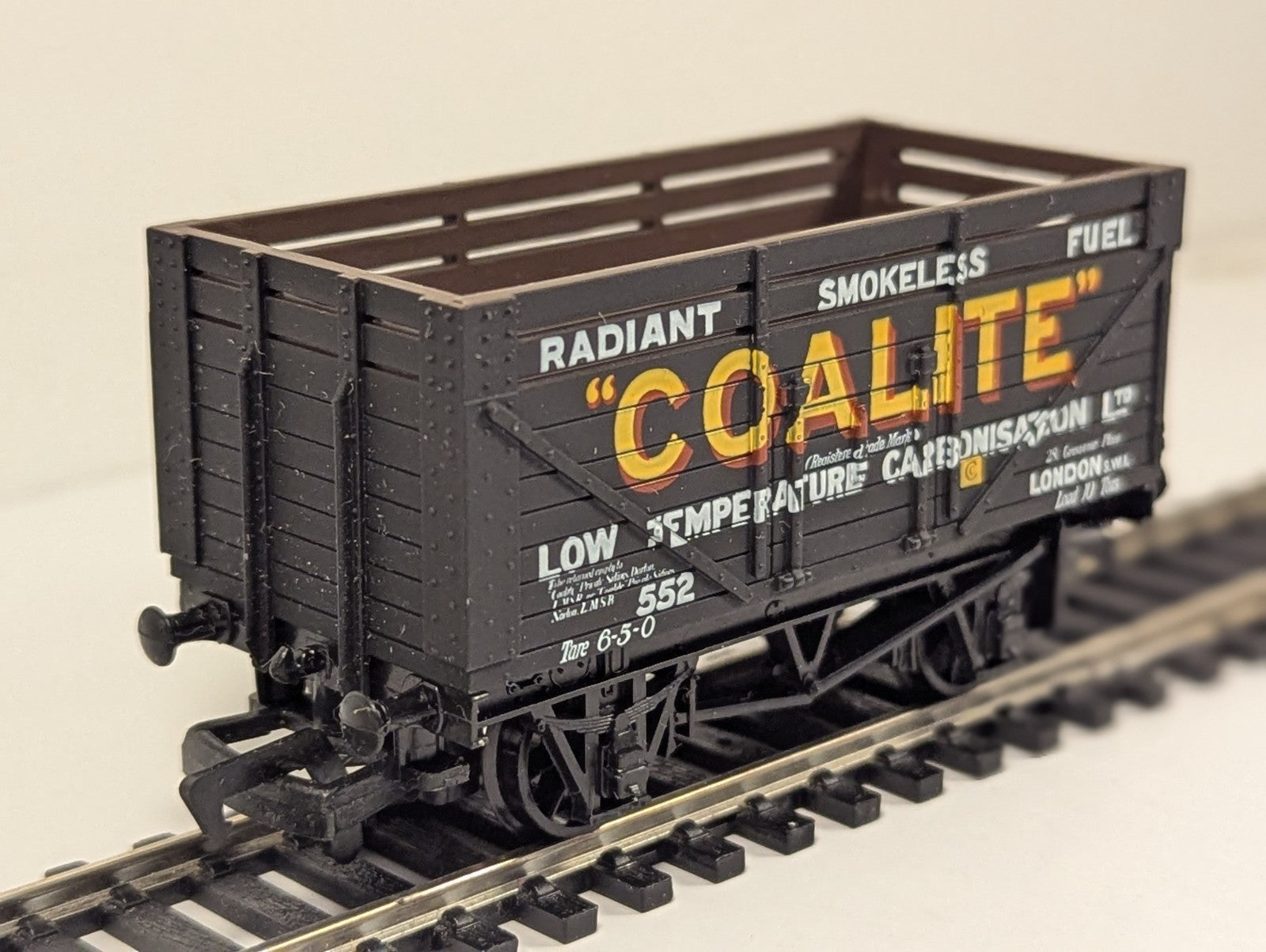 Mainline 937163 OO Gauge 7 Plank Coke Wagon Coalite