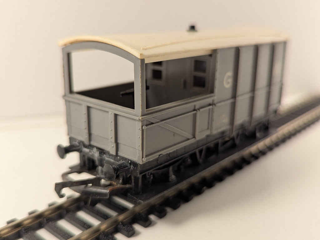 Tri-ang Hornby R124 OO Gauge GWR 20-Ton “Toad” Brake Van