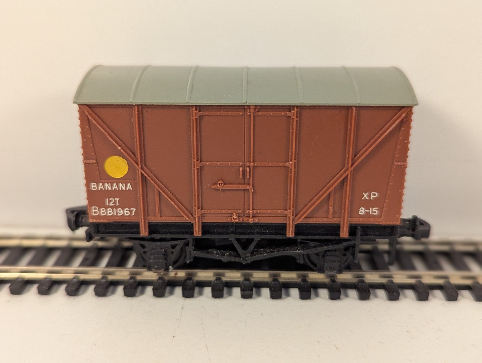 Hornby Dublo OO Gauge 12T Banana Van B881967