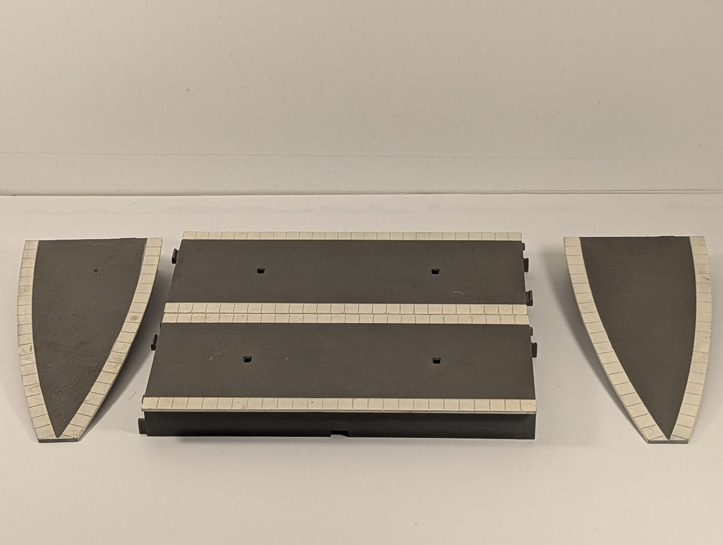 Hornby OO Gauge Station Platform and Ramps Set R460 / R464