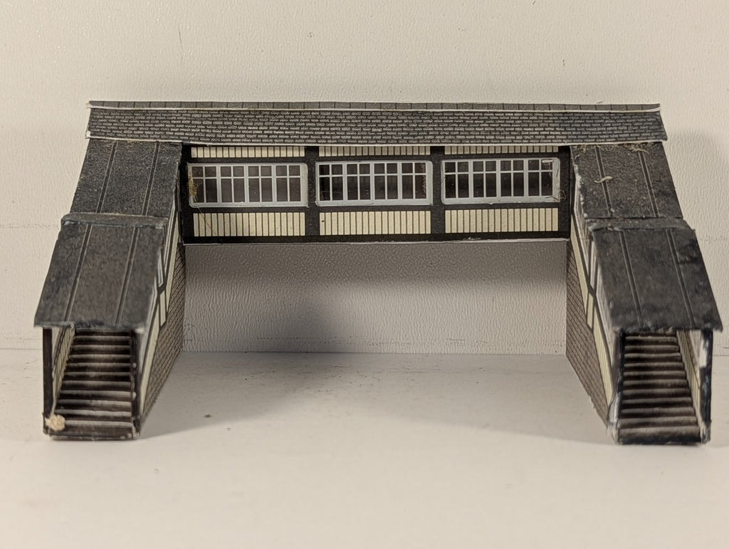 Metcalfe N  Gauge GWR Style Footbridge GWR Cream & Brown PO216