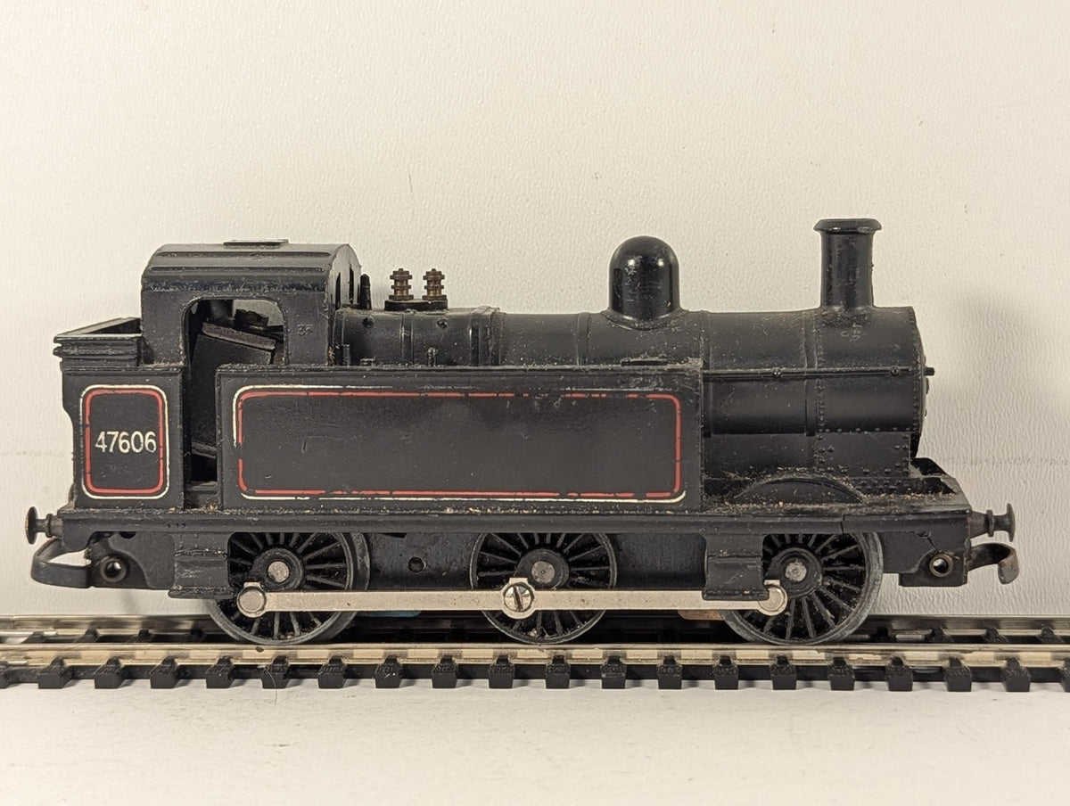 Tri-ang OO Gauge Class 3F Jinty 0-6-0T Steam Locomotive 47606 BR Lined Black - S