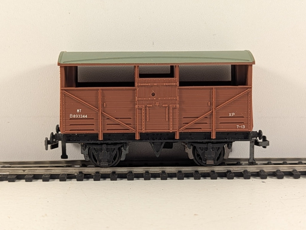 Hornby Dublo 32021 OO Gauge BR Brown 8-Ton Cattle Wagon - Boxed