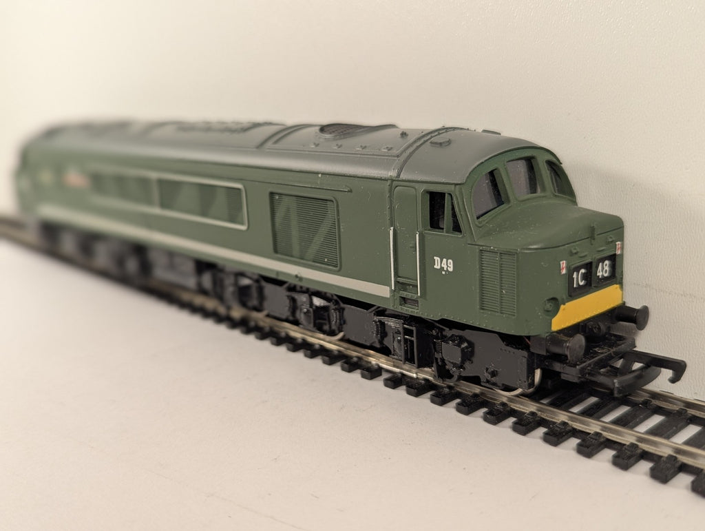 Mainline OO Gauge Class 45 D49 'The Manchester Regiment' Diesel Locomotive