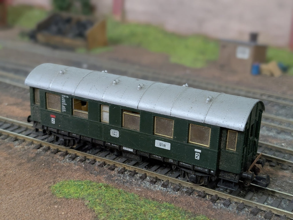 Lima 2nd Class Passenger Coach 27261 of the DB