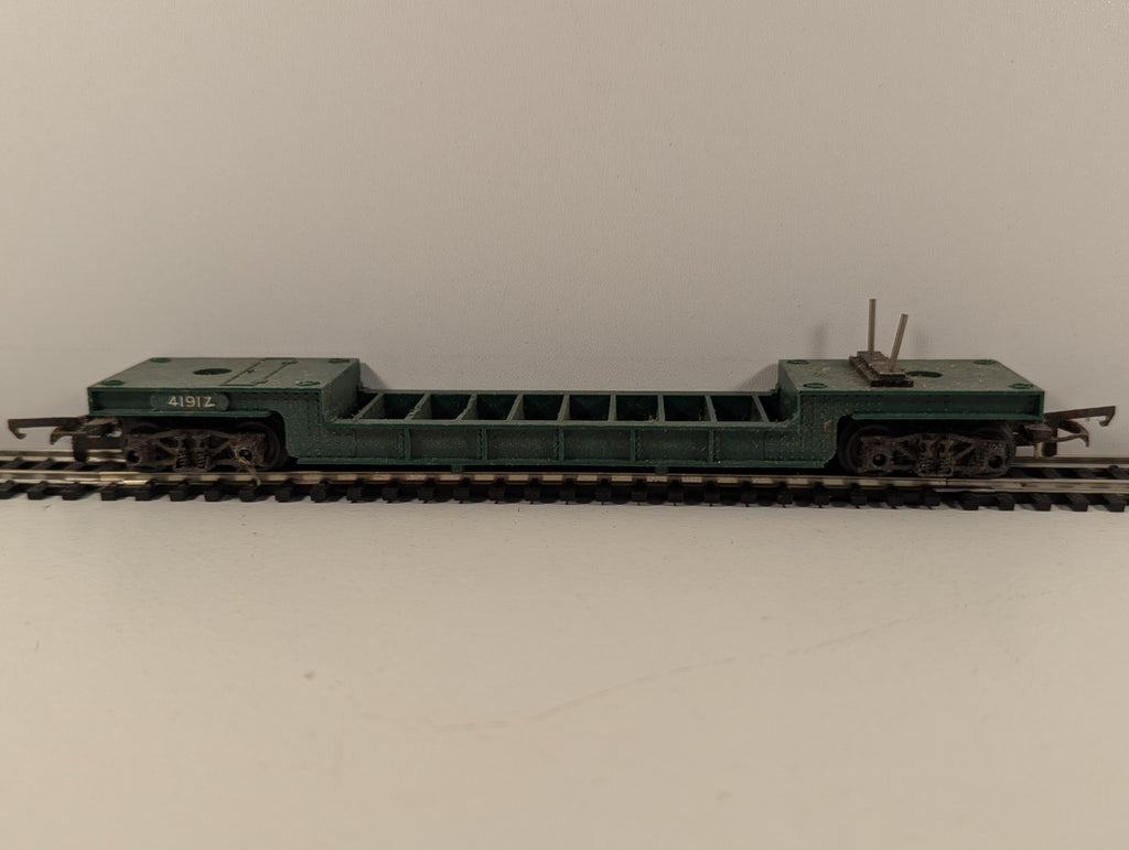 Tri-ang R118 OO Gauge Bogie Well Wagon