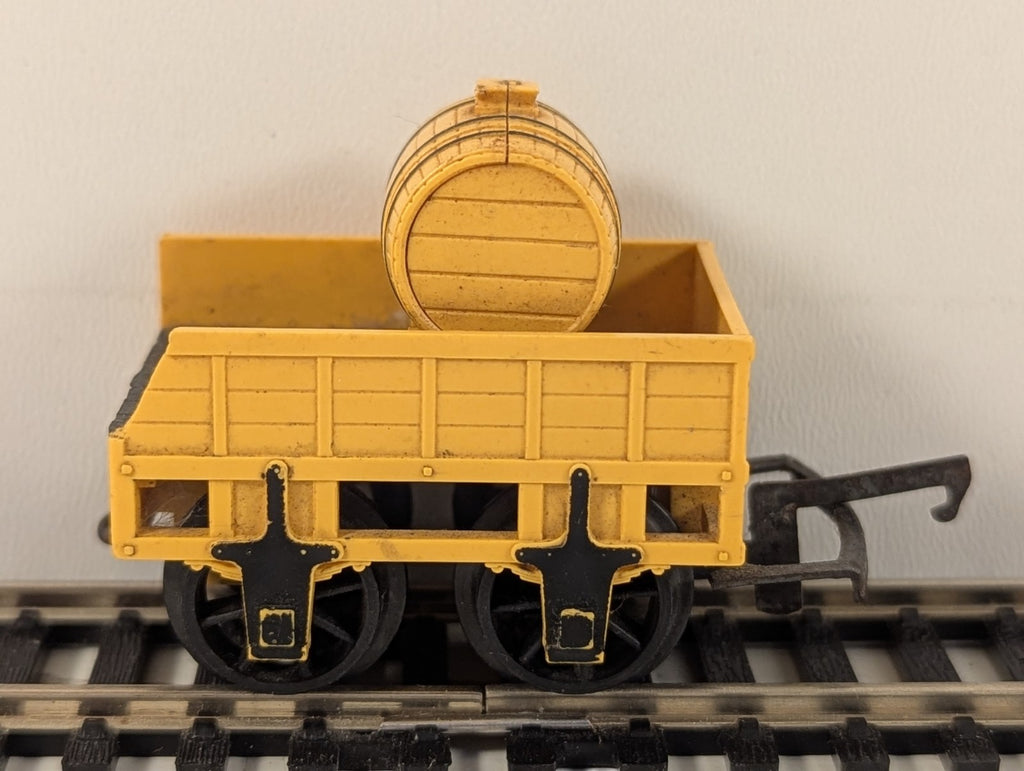 Tri-ang Hornby R652 OO Gauge Stevenson’s Rocket Tender