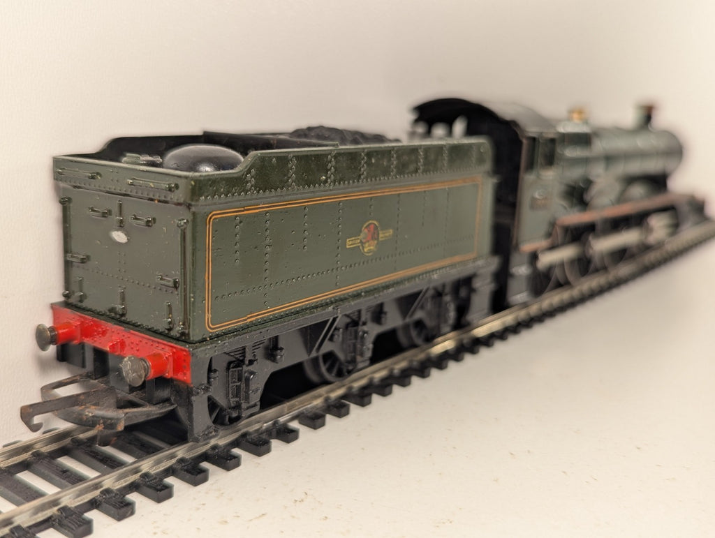 Hornby OO Gauge Class 4900 Hall Class 'Burton Hall' Steam Loco