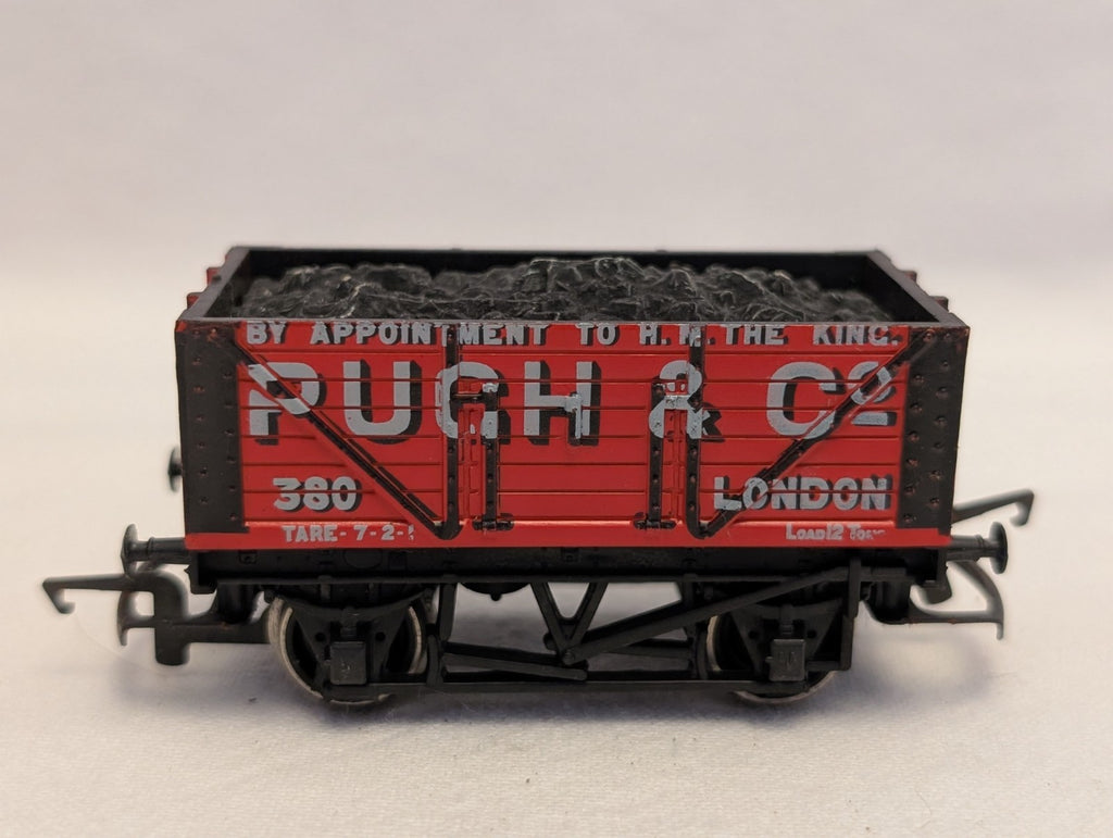 Hornby OO Gauge Pugh & Co 7 Plank Wagon Goods Wagon 380 Pugh & Co Red