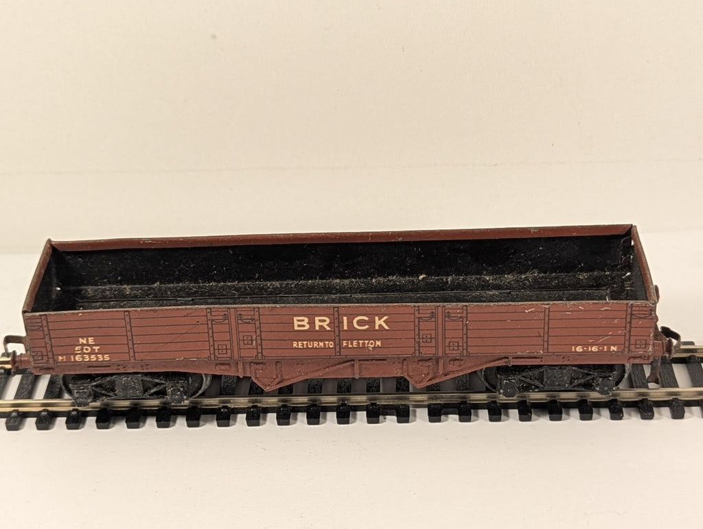 Hornby Dublo OO Gauge 50T Brick Truck Wagon E163535