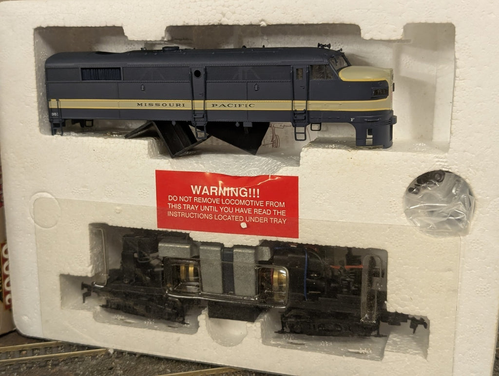 Proto 2000 8369 HO Gauge Alco FA2 Diesel Locomotive Missouri Pacific No. 353