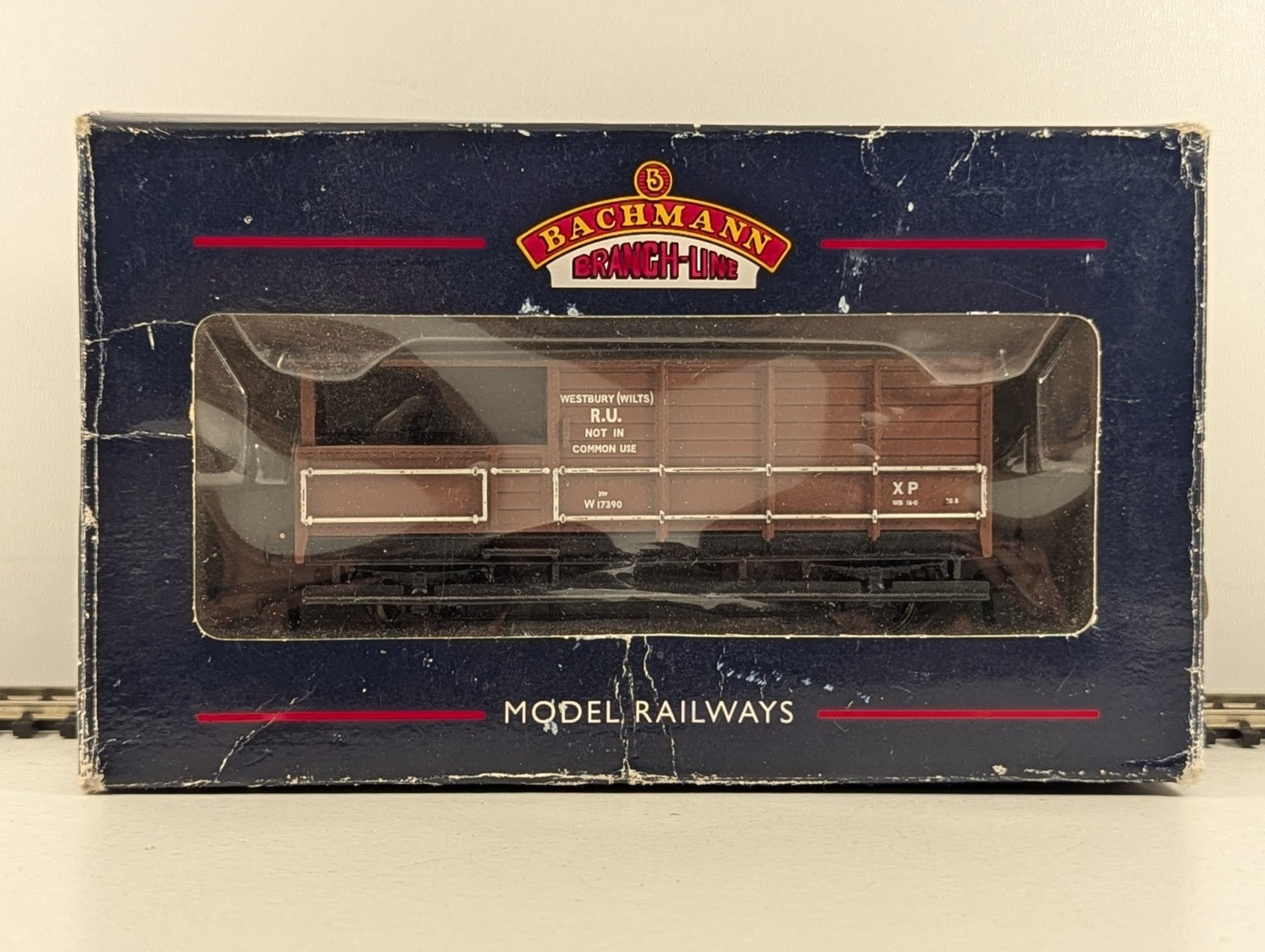 Bachmann OO Gauge GWR 20 Ton Toad Brake Van BR Bauxite